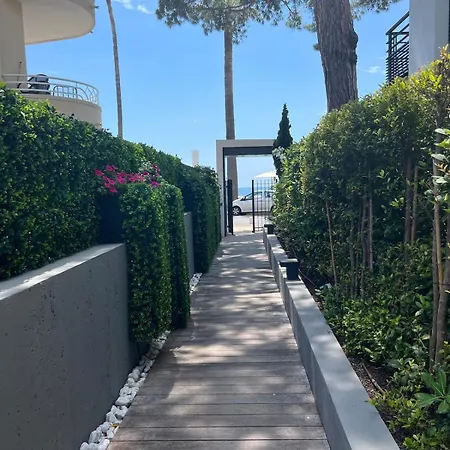 Bay Side Adresse D'exception En Bord De * Antibes